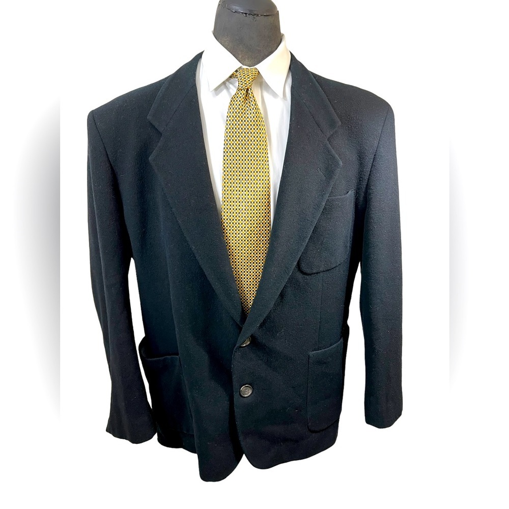 Alan Michaels mens Blazer size 46L 100% Wool. Fits large More Like A 46L
